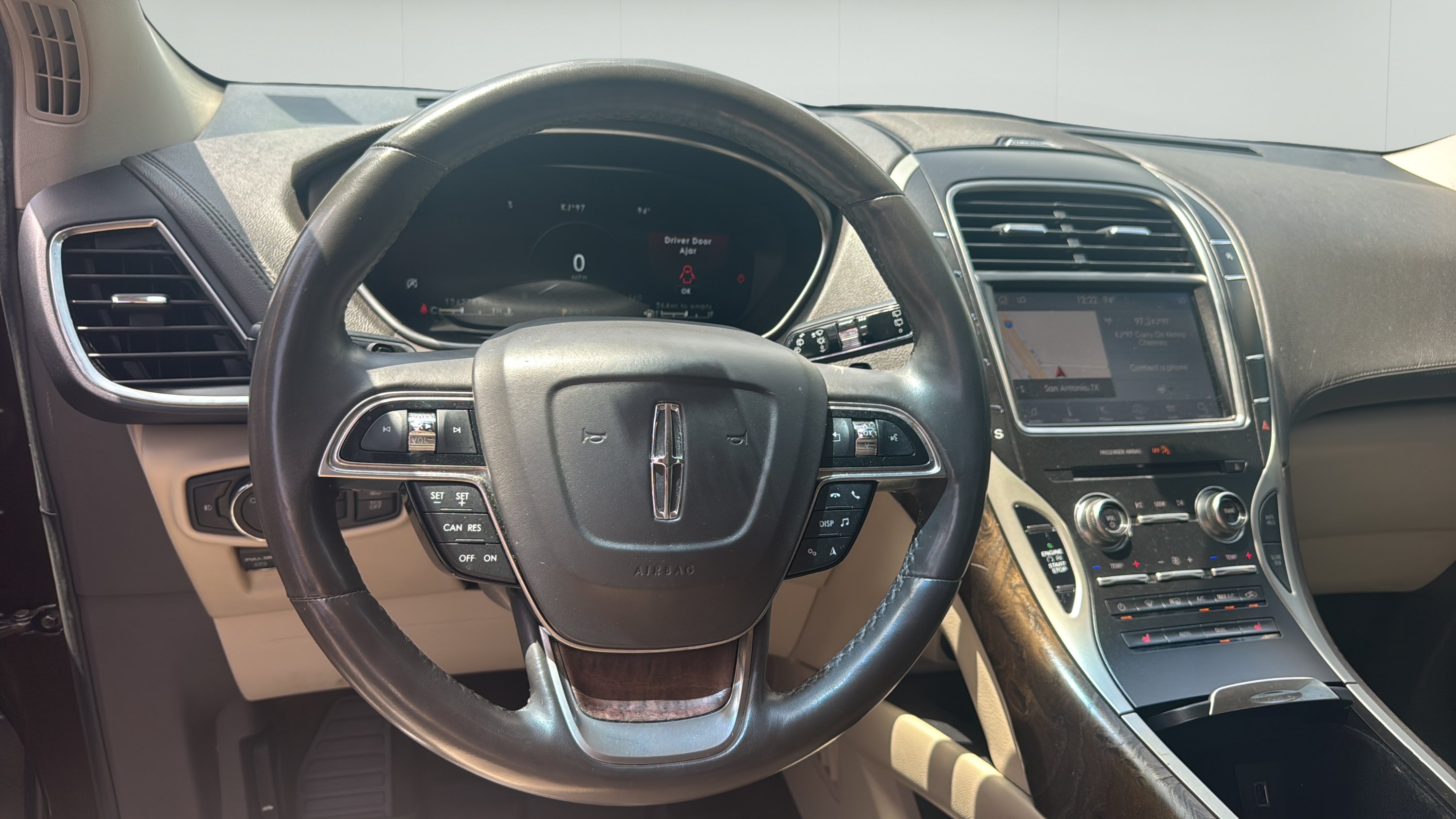Used 2019 Lincoln Nautilus Select AWD/4WD image 12