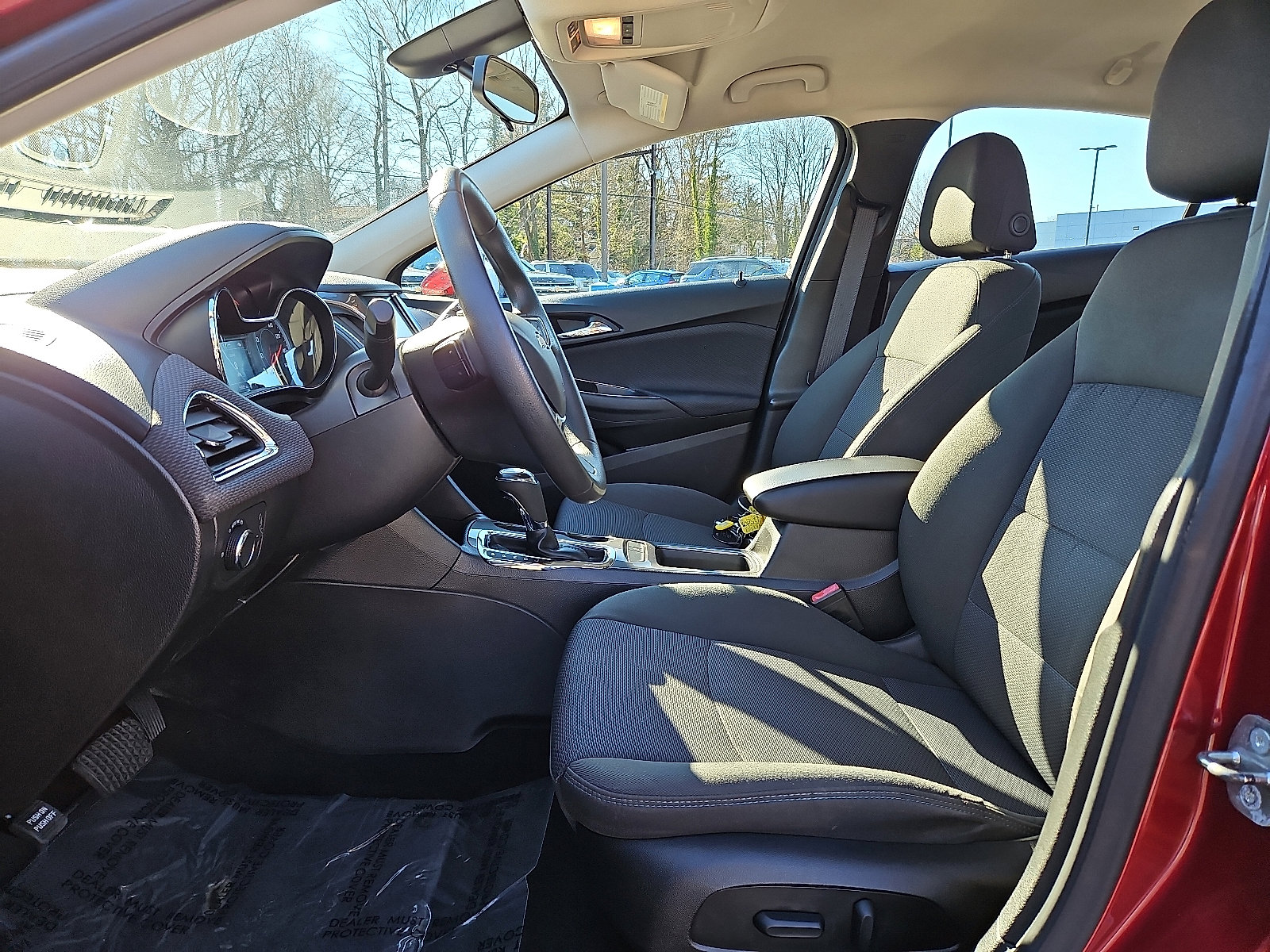 Used 2018 Chevrolet Cruze LT w/ Convenience Package image 13