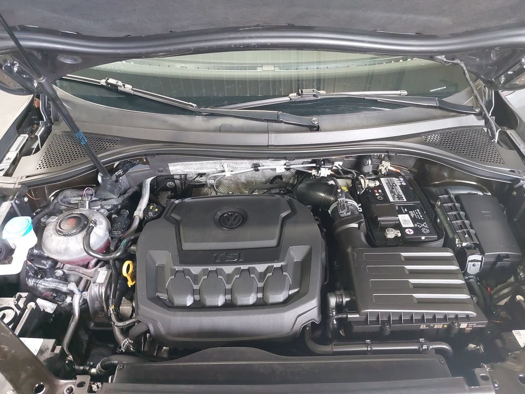 Used 2022 Volkswagen Tiguan SE AWD/4WD image 31