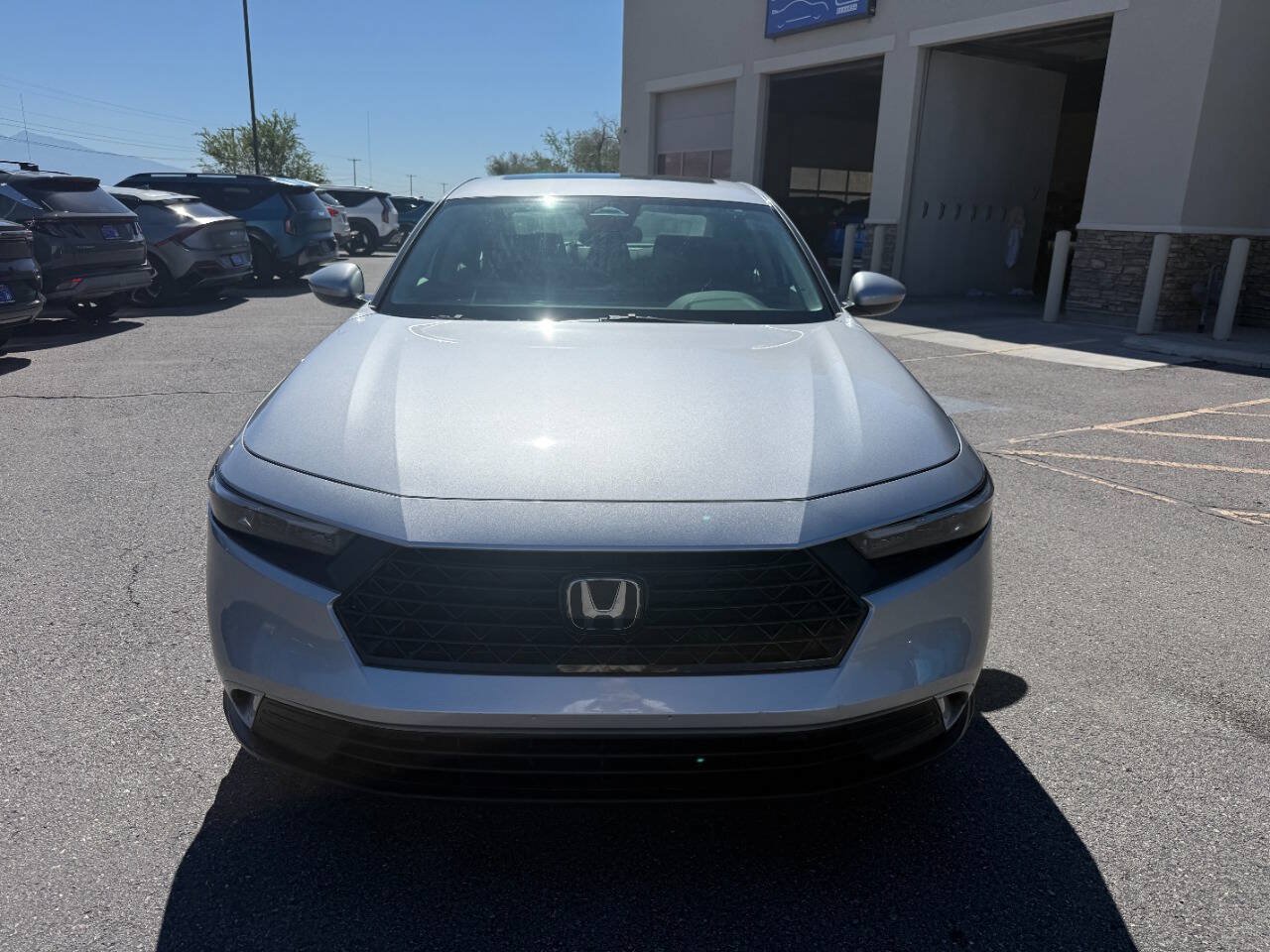 Used 2023 Honda Accord EX image 9