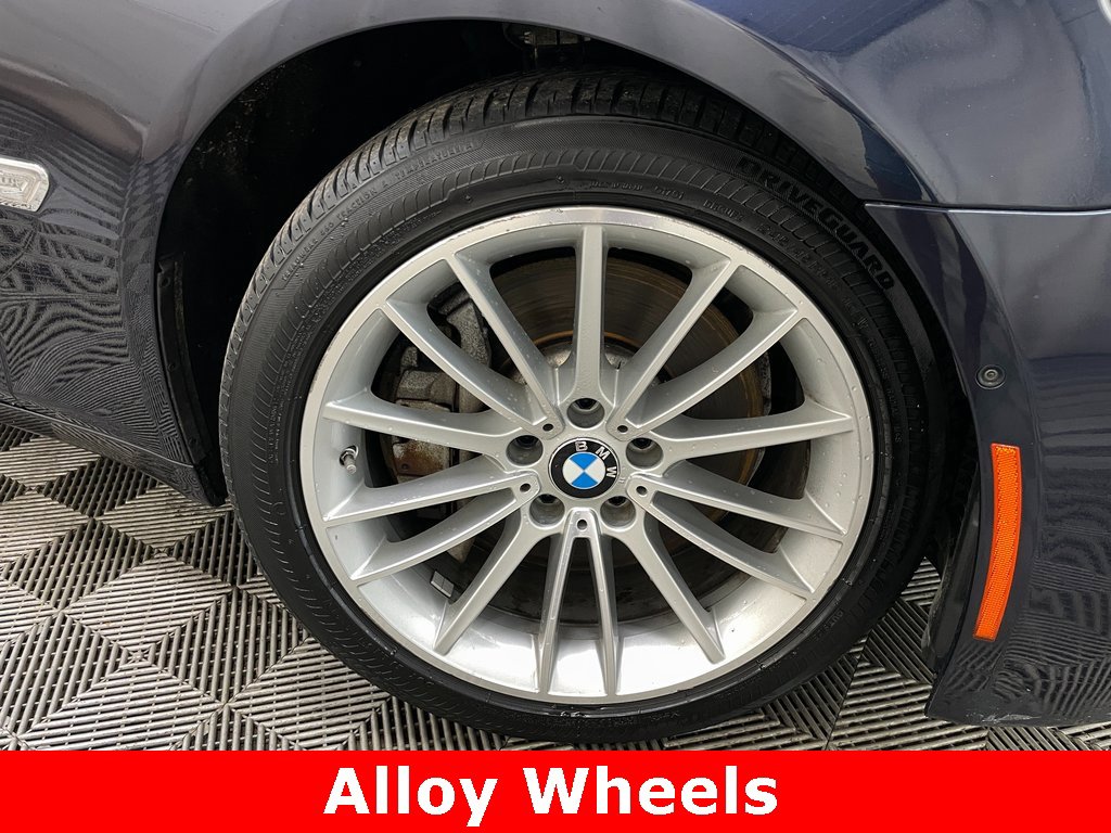 Used 2015 BMW 750Li xDrive image 52