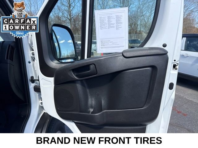 Used 2025 RAM ProMaster 2500 w/ Convenience Group image 24