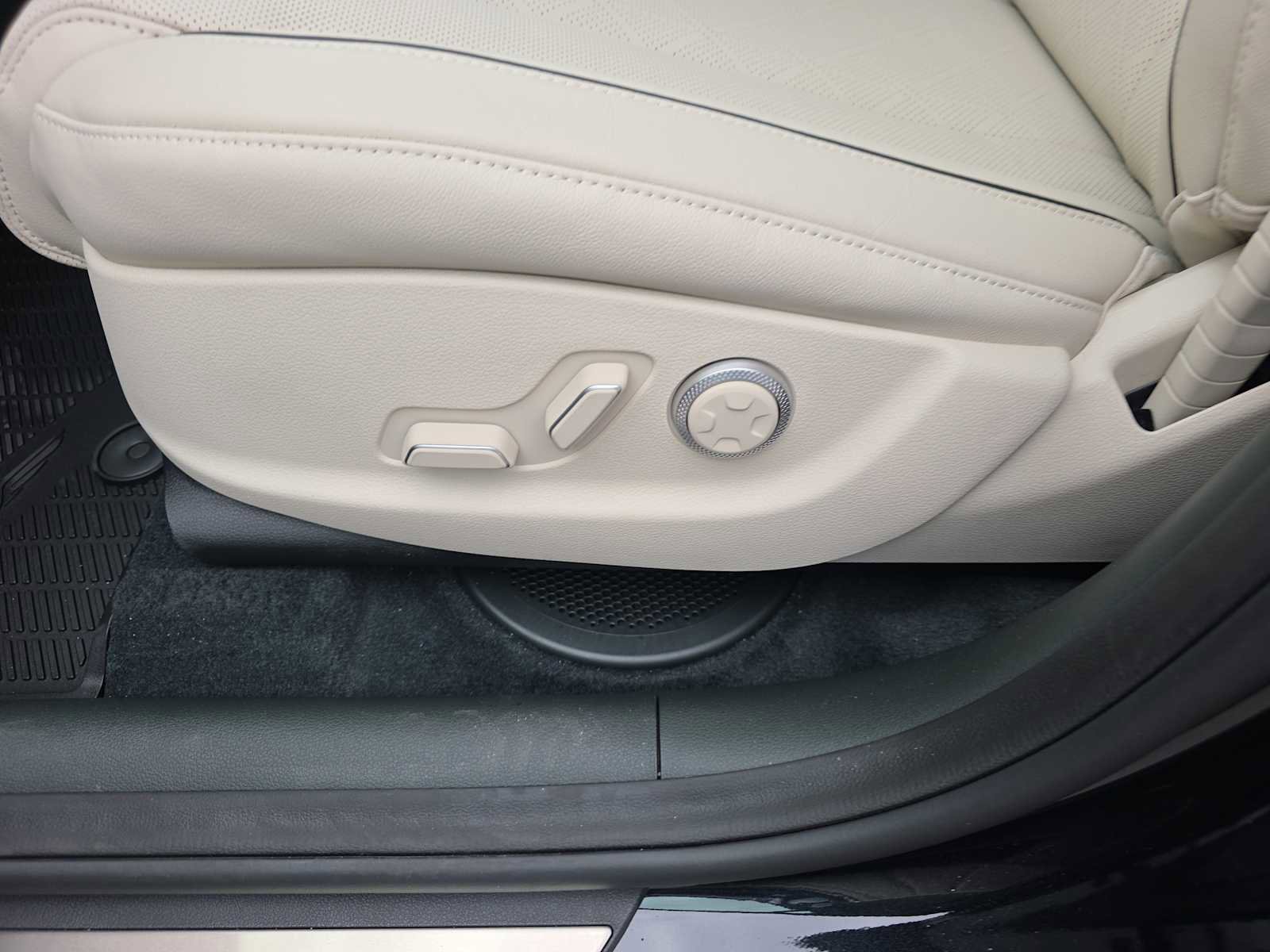 New 2026 Genesis GV80 2.5T Advanced image 10