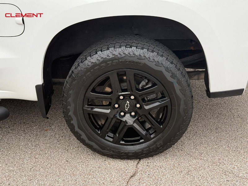 Used 2023 Chevrolet Silverado 1500 RST w/ Convenience Package II AWD/4WD image 4