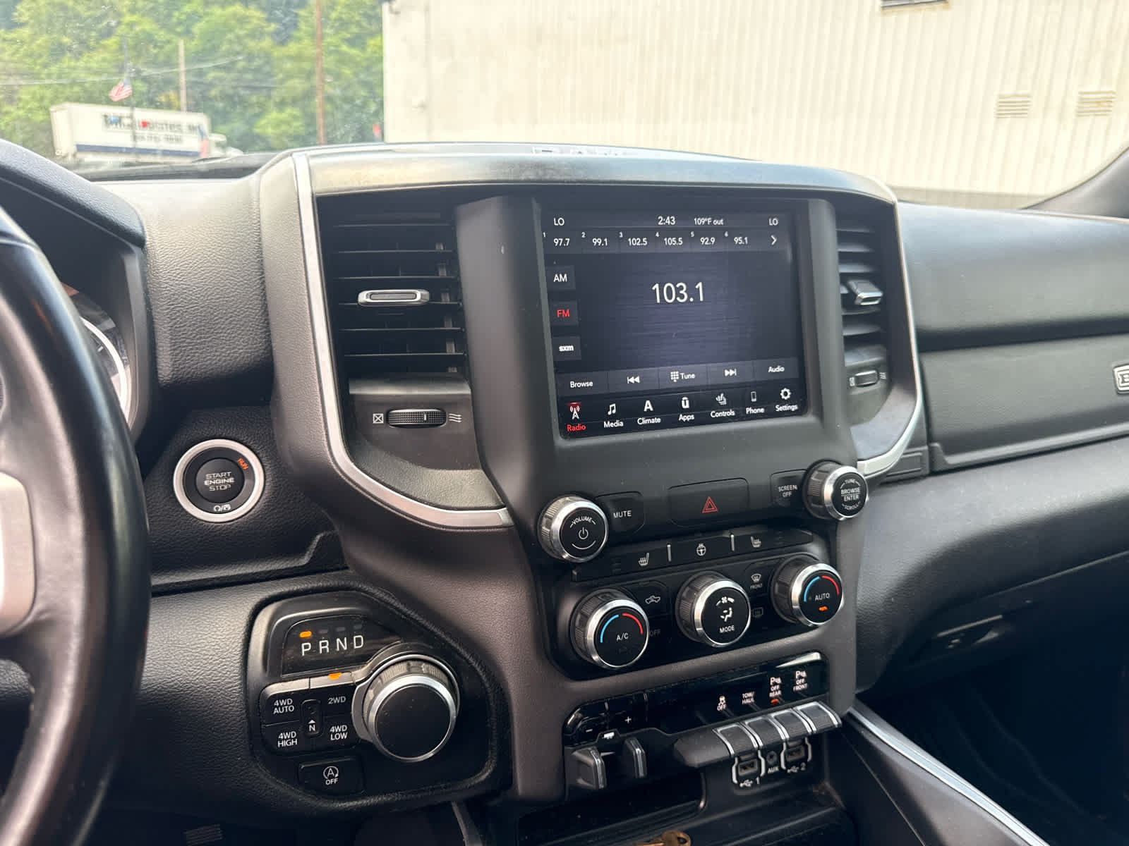 Used 2021 RAM 1500 Big Horn AWD/4WD image 18