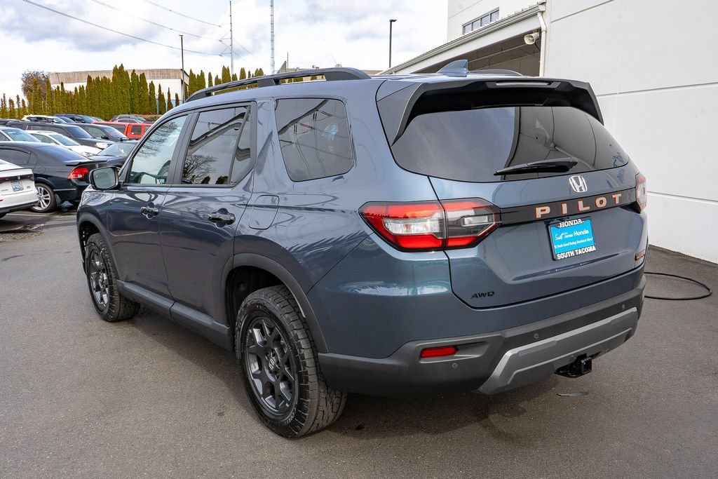 New 2026 Honda Pilot TrailSport image 8
