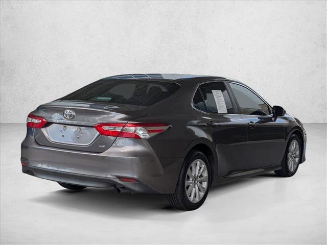 Used 2018 Toyota Camry LE w/ Convenience Package FWD image 5