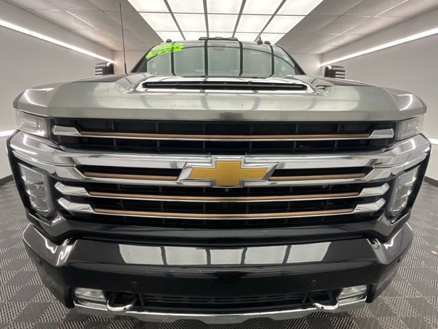 Used 2020 Chevrolet Silverado 2500 High Country w/ Z71 Off-Road Package image 2