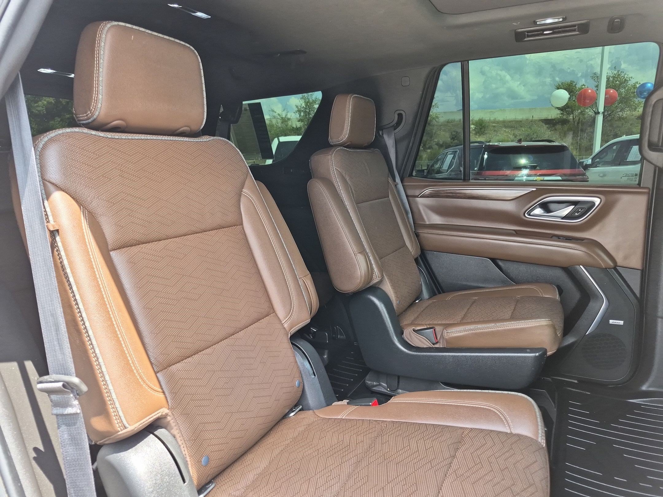 Used 2021 Chevrolet Tahoe High Country AWD/4WD image 28