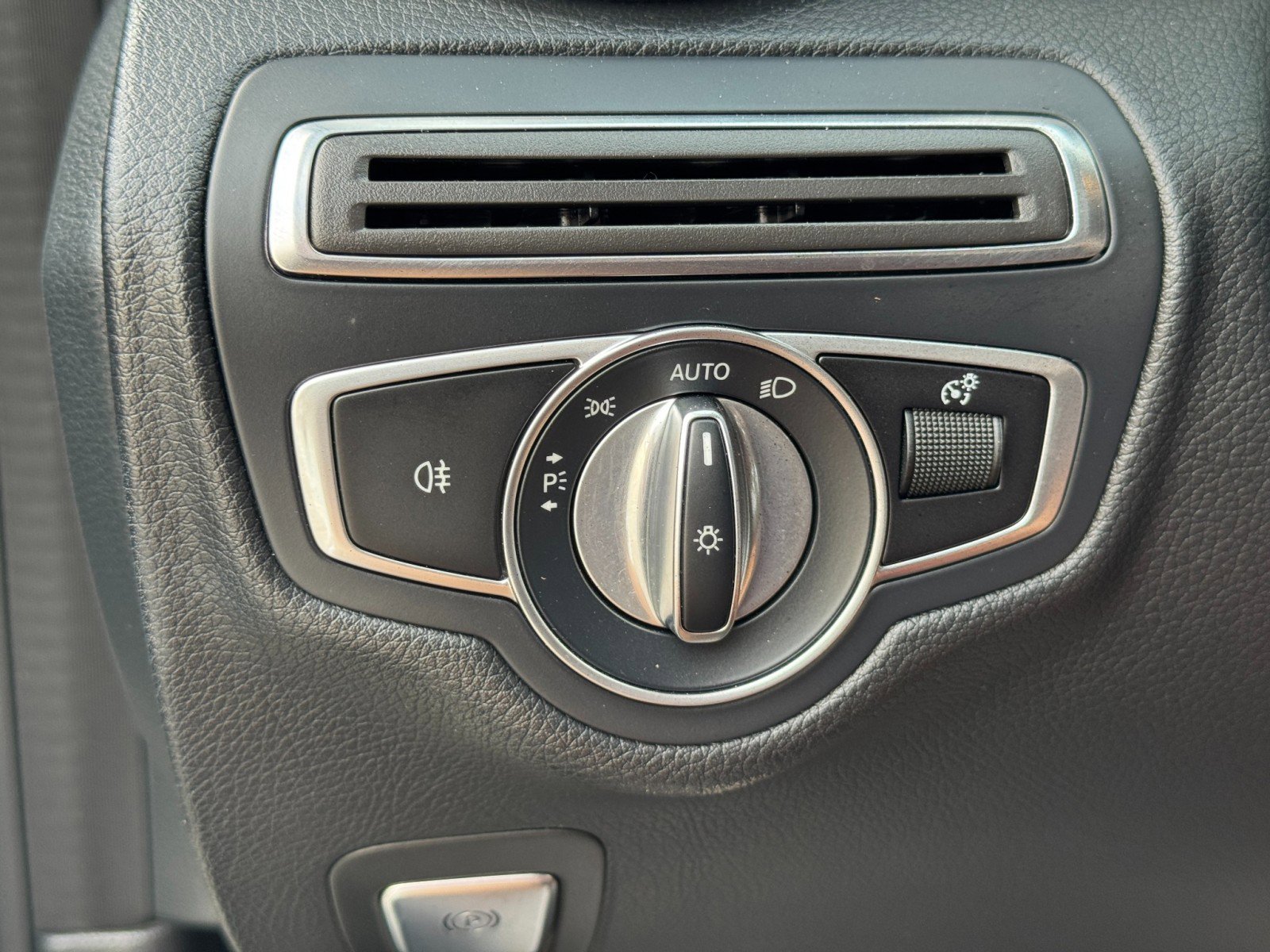 Used 2020 Mercedes-Benz C 300 Cabriolet image 18