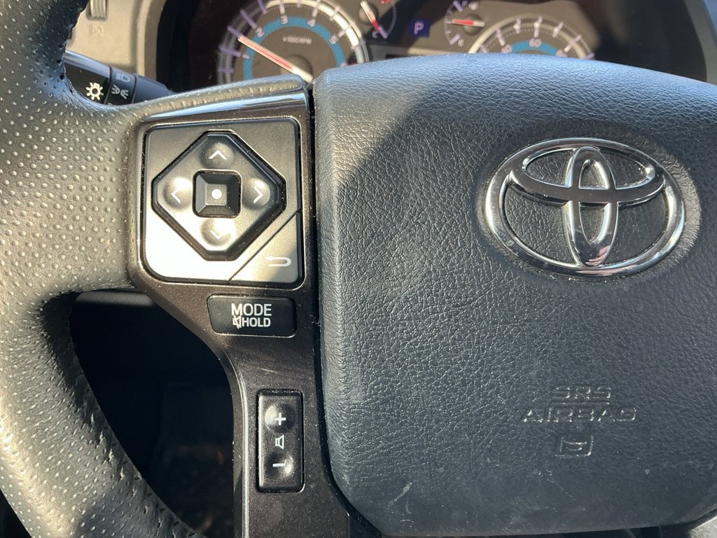 Used 2017 Toyota 4Runner TRD Off-Road Premium AWD/4WD image 23