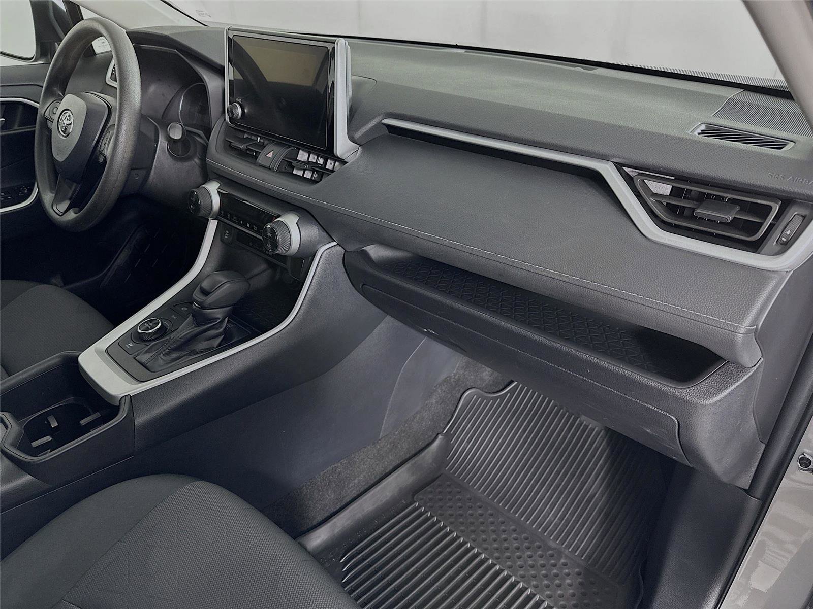 Certified 2025 Toyota RAV4 XLE AWD/4WD image 27