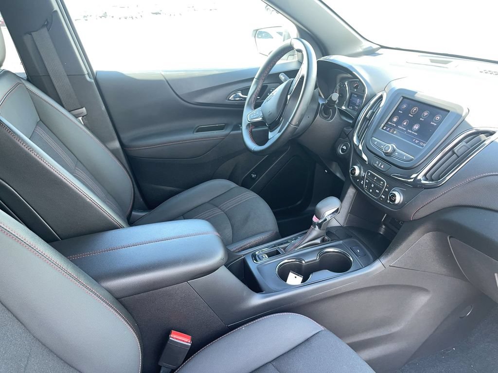 Used 2024 Chevrolet Equinox RS FWD image 30
