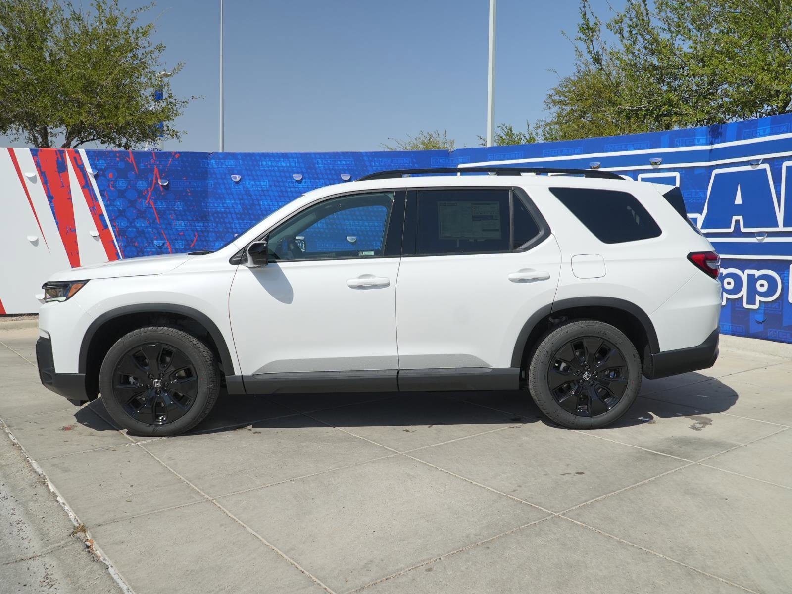 New 2026 Honda Pilot Black Edition image 10