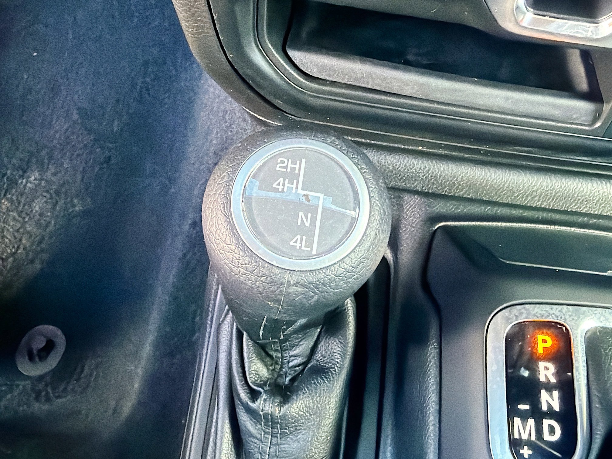 Used 2023 Jeep Wrangler Sport S image 29