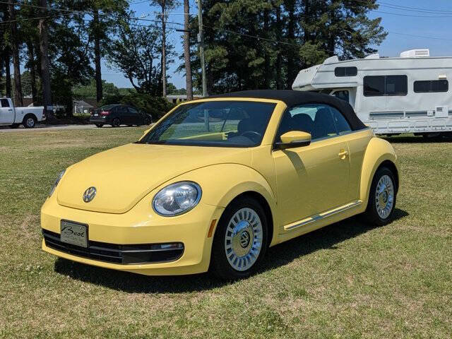 Used 2015 Volkswagen Beetle 1.8T FWD image 7