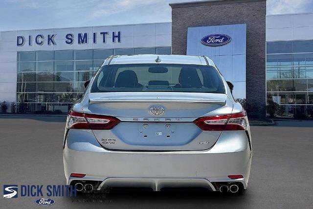 Used 2020 Toyota Camry XSE FWD image 5
