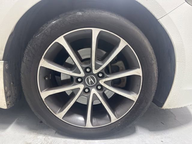 Used 2015 Acura TLX V6 w/ Technology Package FWD image 4