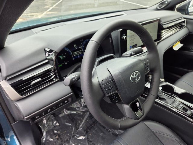 New 2026 Toyota Camry XSE FWD image 18