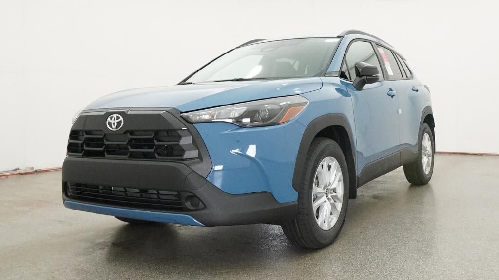 New 2026 Toyota Corolla Cross LE FWD image 32