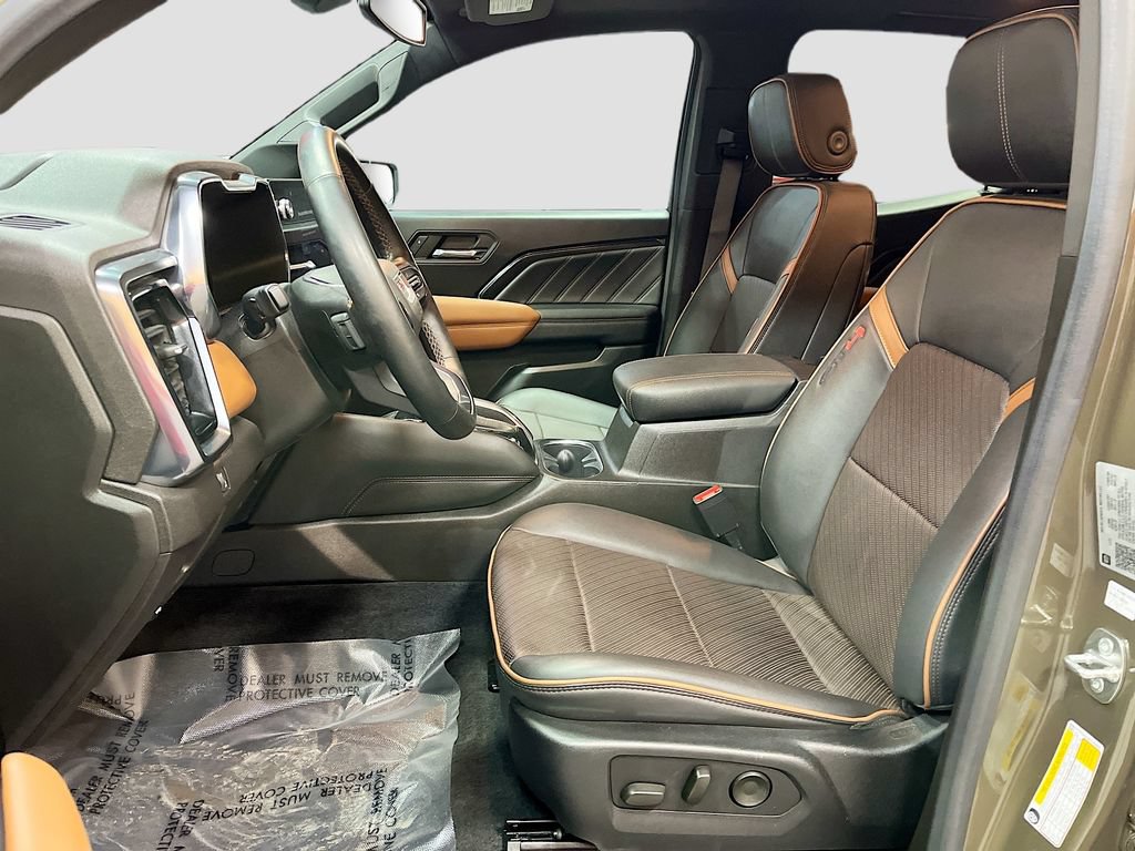 Used 2023 GMC Canyon AT4 w/ AT4 Premium Package AWD/4WD image 21