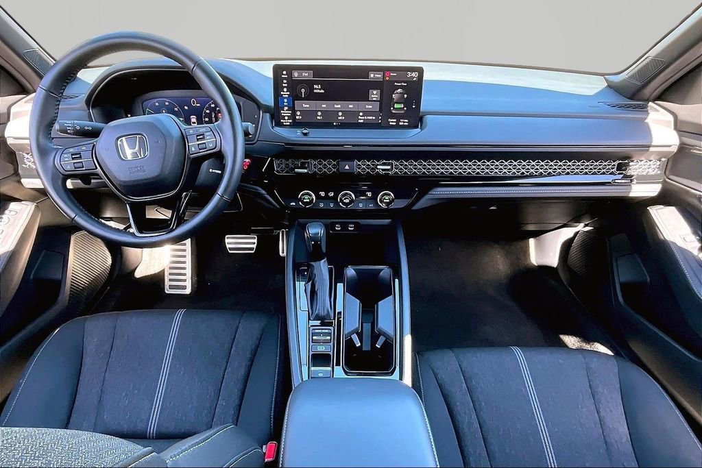 Used 2023 Honda Accord Sport image 8