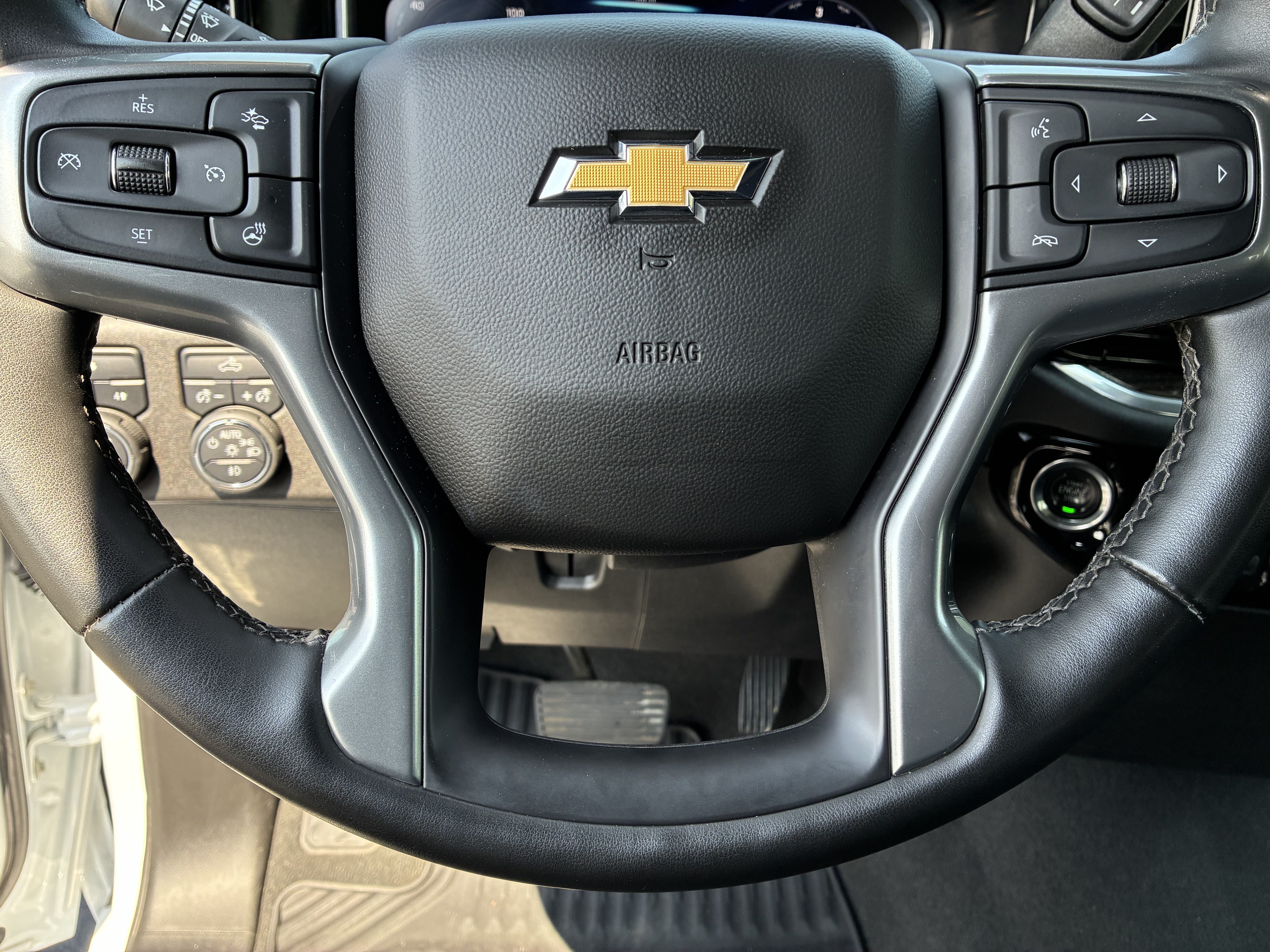 Used 2025 Chevrolet Silverado 2500 LT w/ Convenience Package AWD/4WD image 29