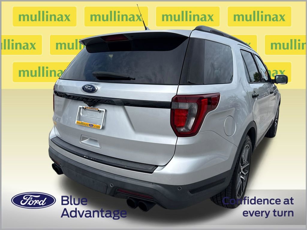 Used 2018 Ford Explorer Sport AWD/4WD image 4