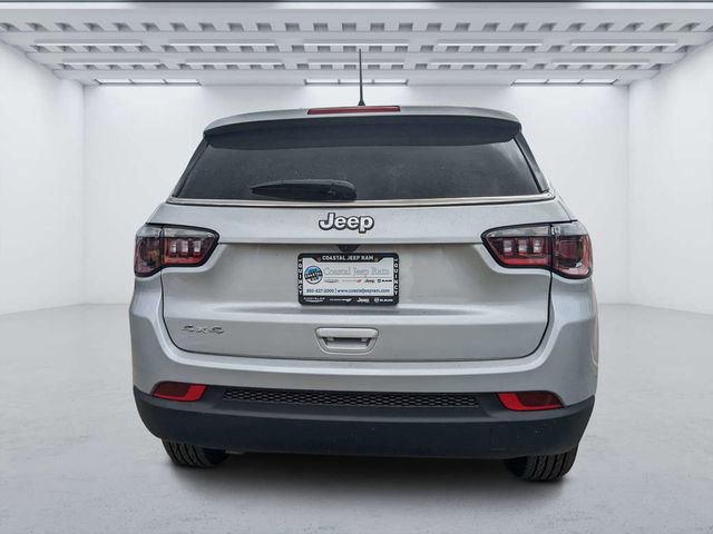 New 2024 Jeep Compass Sport image 4