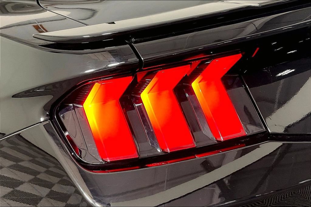 Used 2025 Ford Mustang GT Premium RWD image 35