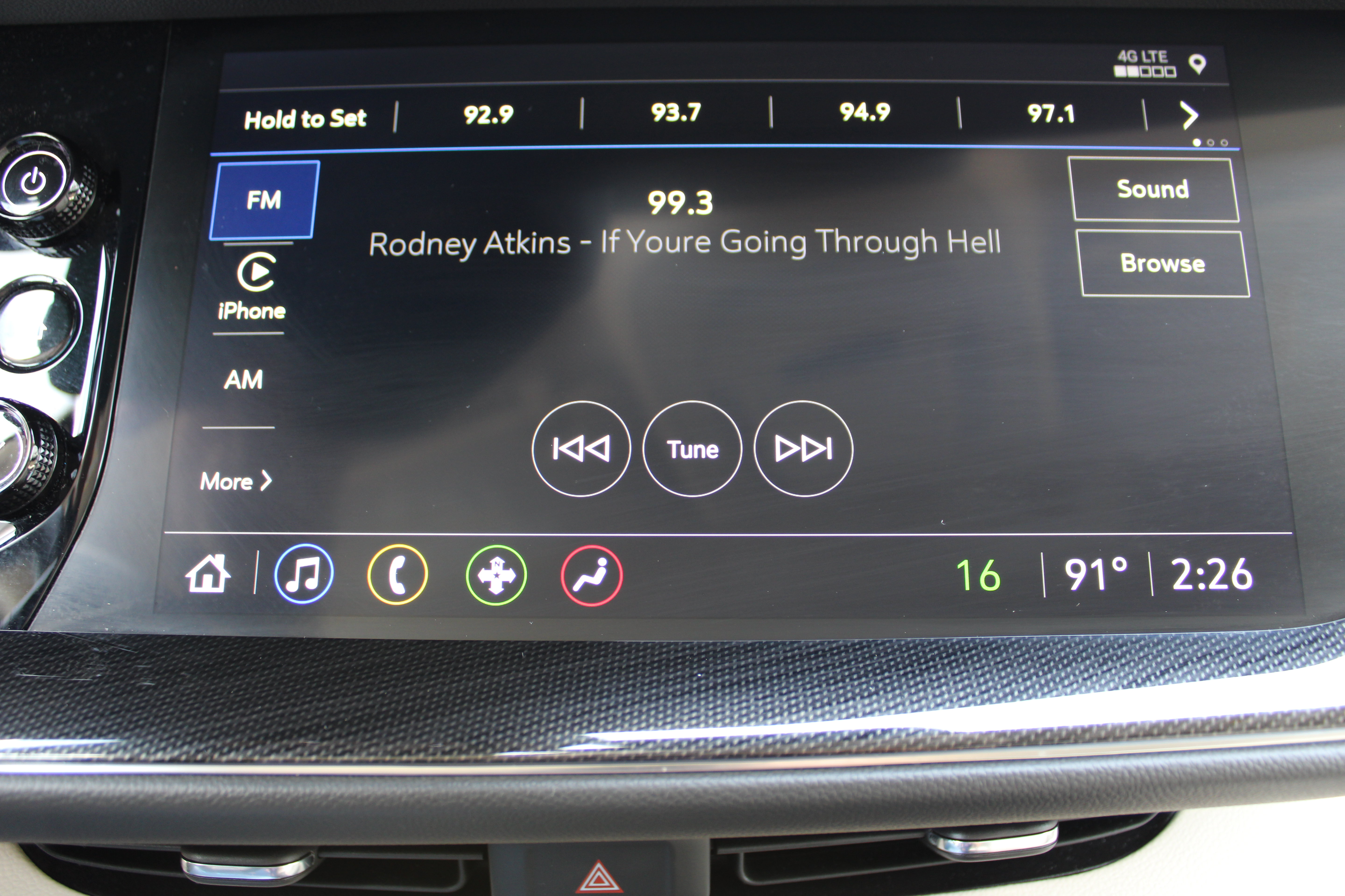 Used 2023 Buick Envision Essence AWD/4WD image 20
