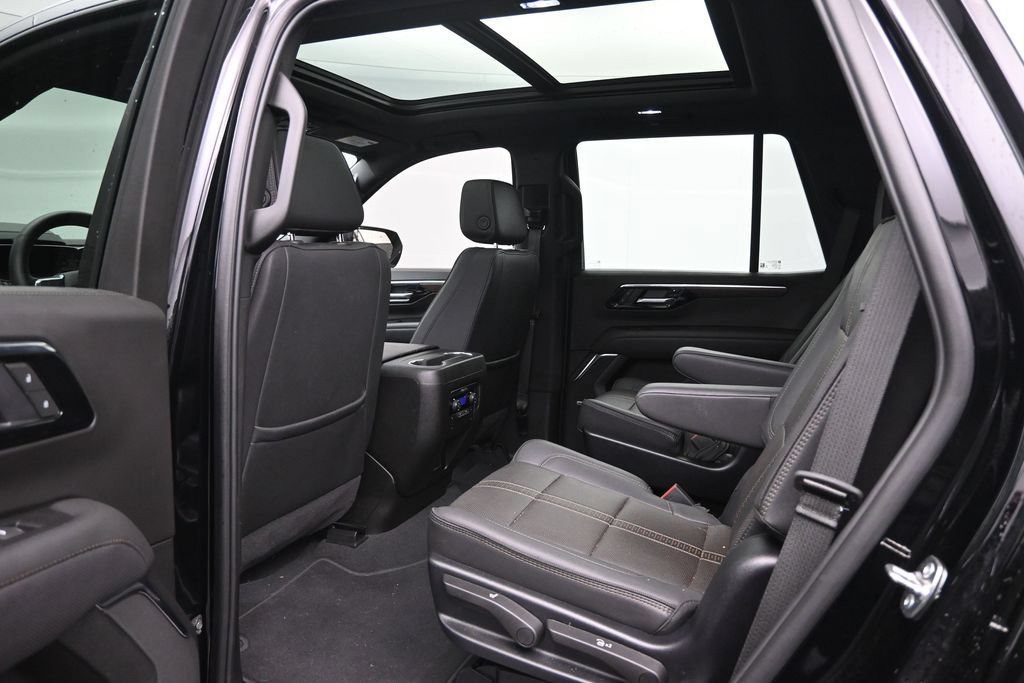 Used 2025 Chevrolet Tahoe High Country AWD/4WD image 24