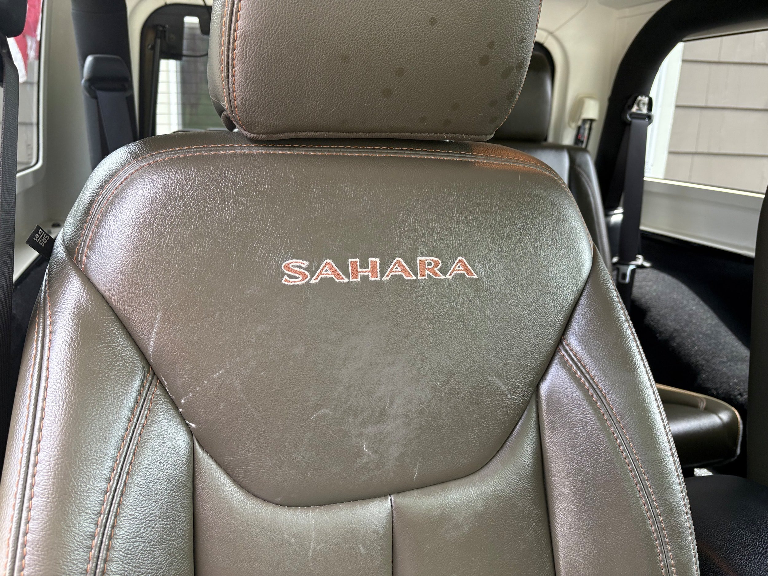 Used 2017 Jeep Wrangler Sahara AWD/4WD image 29