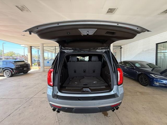 Used 2024 GMC Yukon XL Denali w/ Advanced Technology Package AWD/4WD image 19