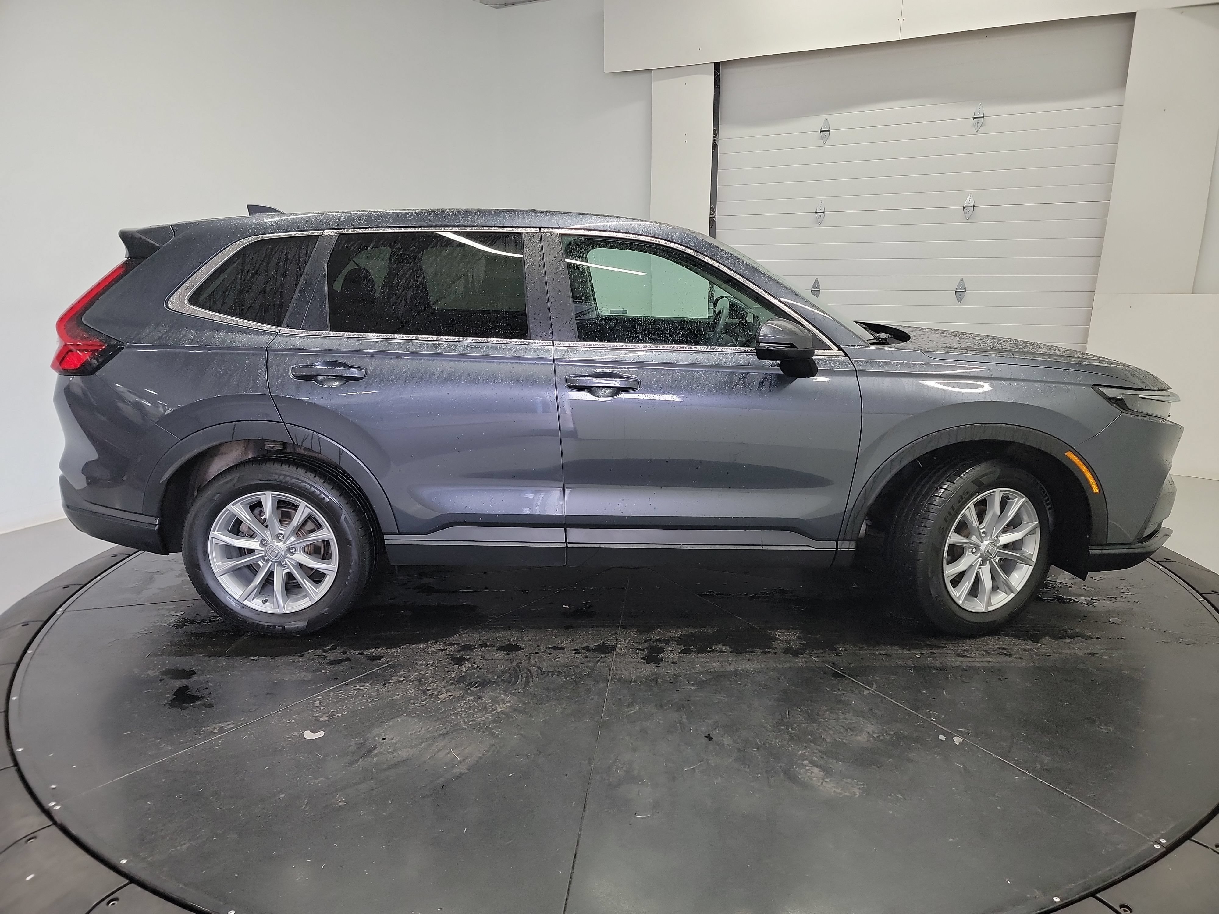 Used 2024 Honda CR-V EX image 11