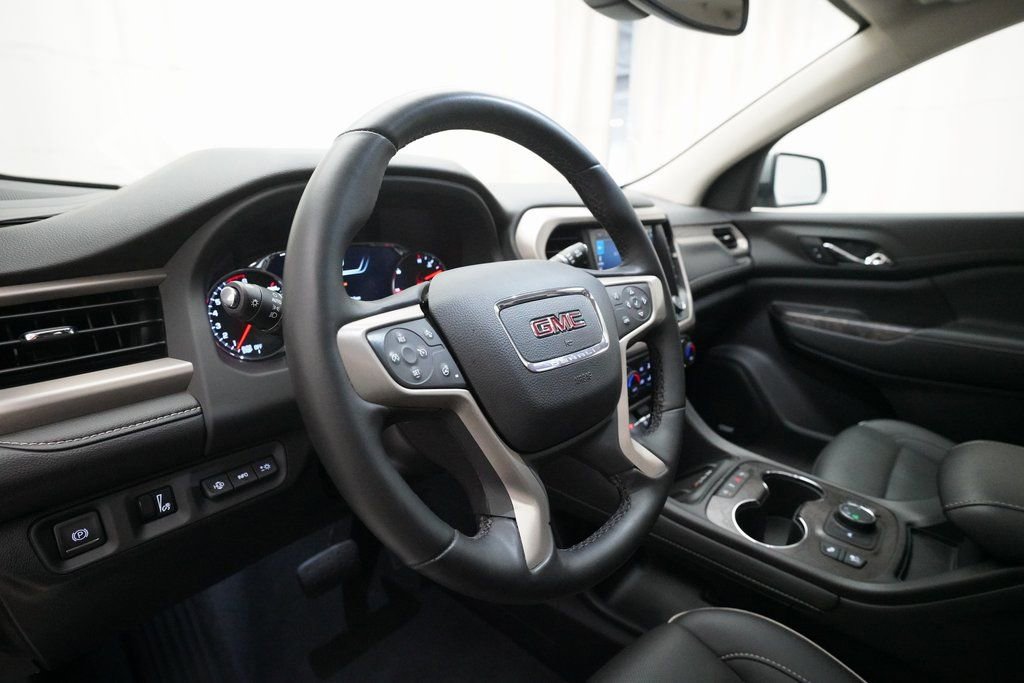 Used 2023 GMC Acadia Denali w/ Trailering Package image 8