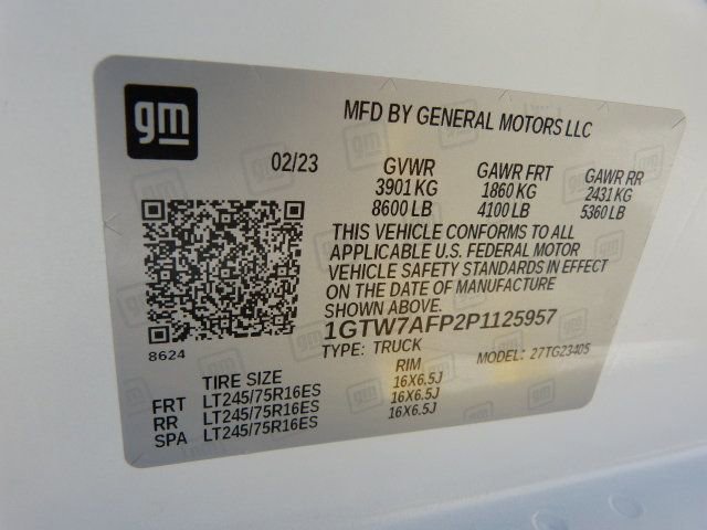 Used 2023 GMC Savana 2500 w/ Driver Convenience Package RWD image 38