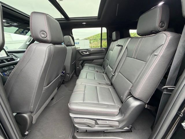 Certified 2023 Chevrolet Suburban RST w/ Luxury Package AWD/4WD image 39