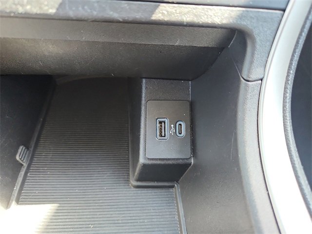 Used 2023 Ford Edge SEL image 21