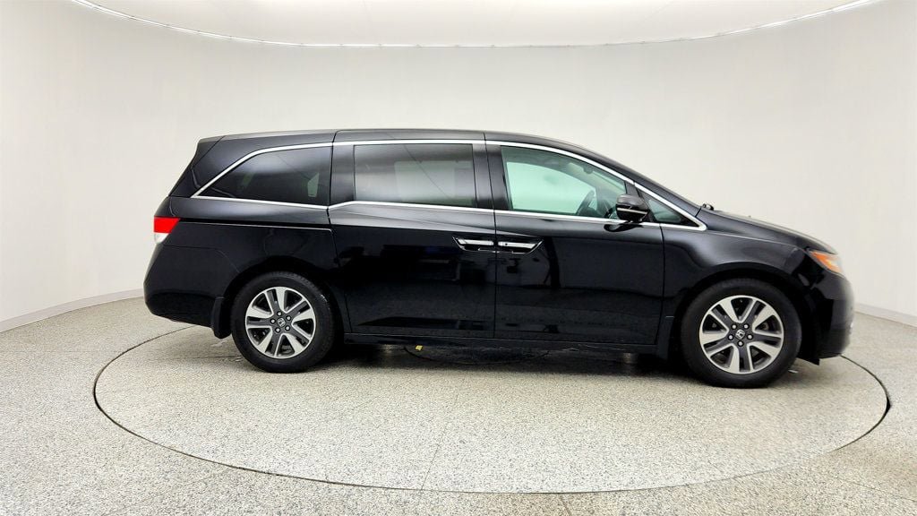 Used 2015 Honda Odyssey Touring image 4