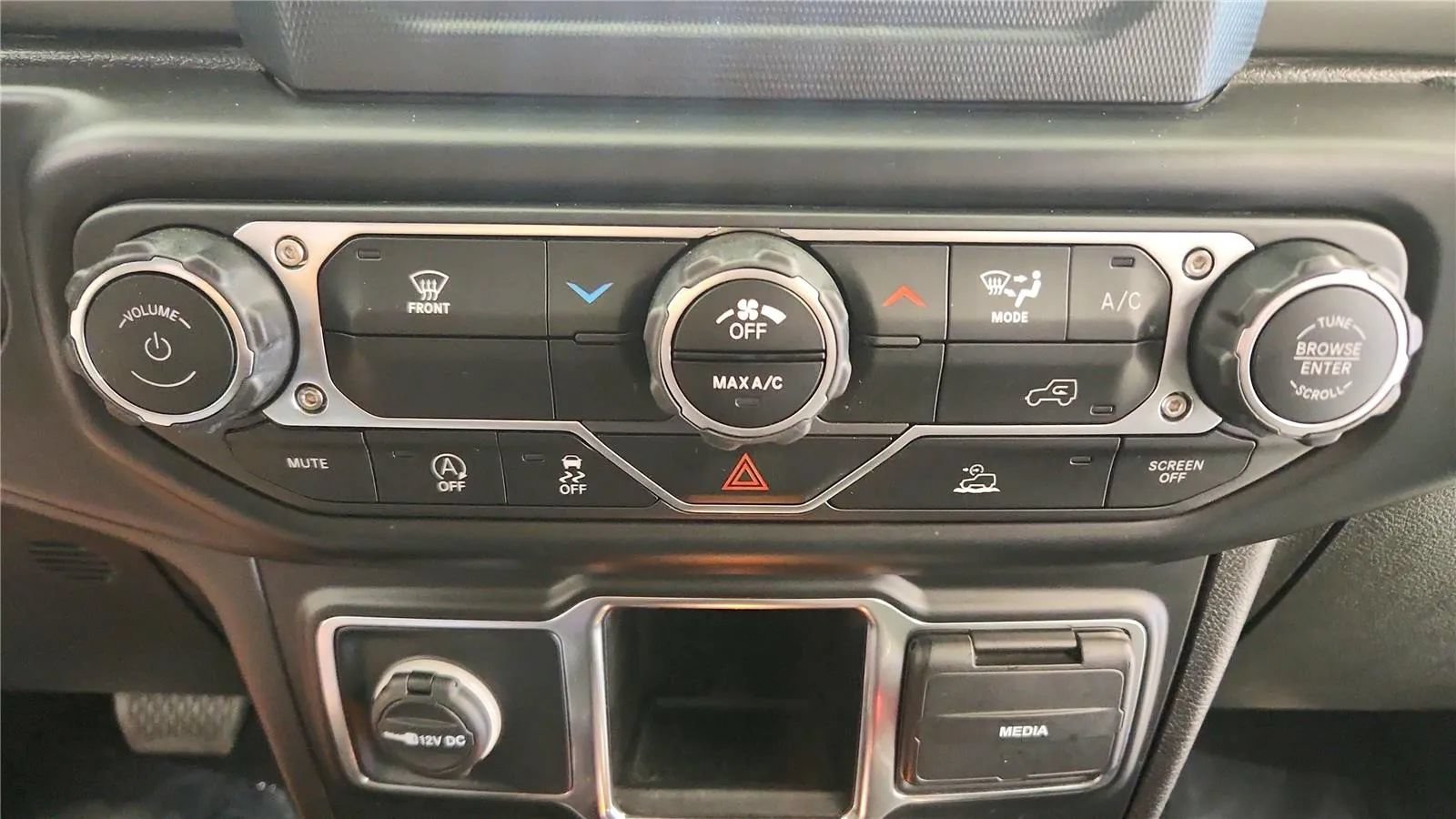 Used 2022 Jeep Gladiator Sport AWD/4WD image 31