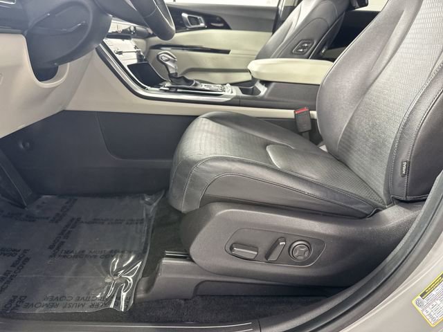 Used 2024 Kia Carnival SX Prestige FWD image 22