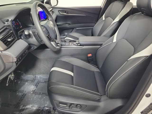 Used 2026 Toyota Camry SE FWD image 19