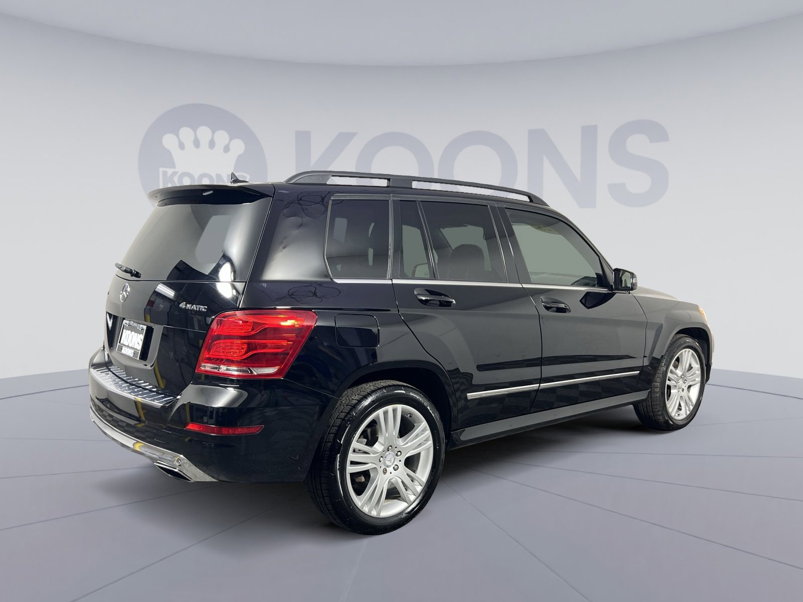 Used 2015 Mercedes-Benz GLK 350 4MATIC image 7