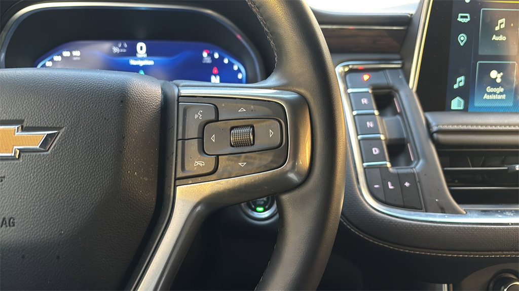 Used 2023 Chevrolet Suburban Premier image 27