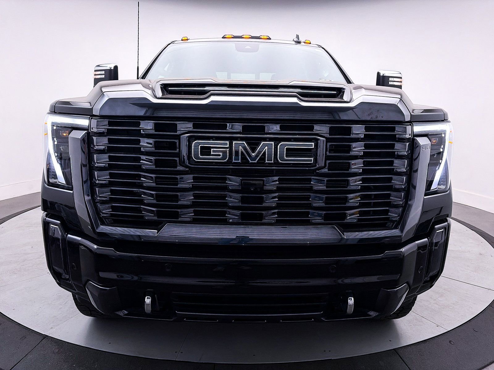 Used 2024 GMC Sierra 2500 Denali Ultimate image 14