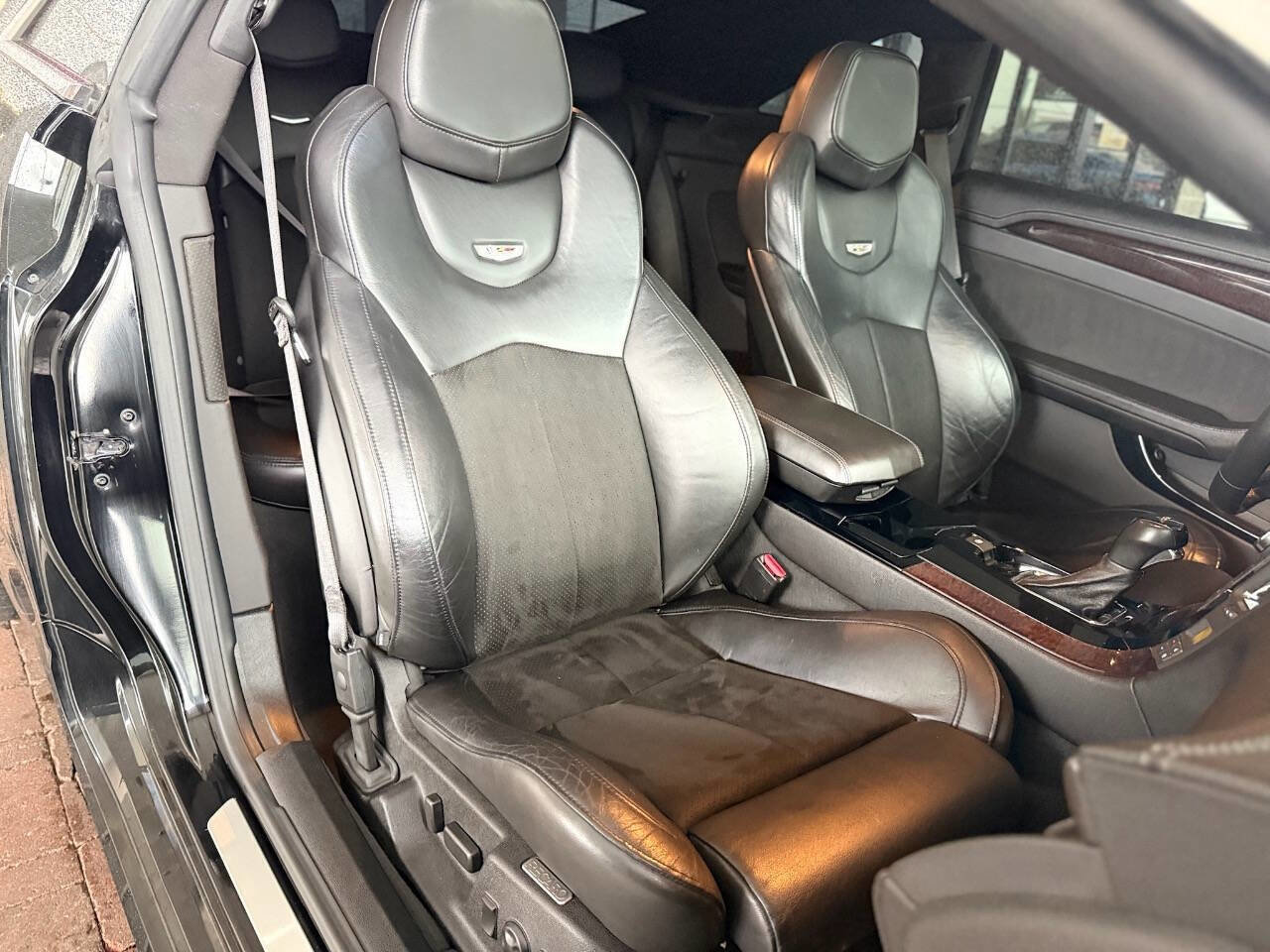 Used 2011 Cadillac CTS V w/ Wood Trim Package RWD image 39