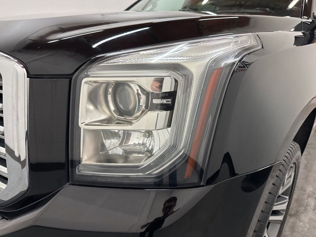 Used 2019 GMC Yukon XL Denali w/ Denali Ultimate Package RWD image 8