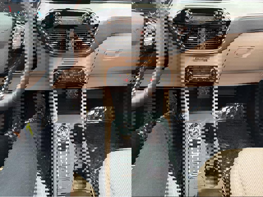 Used 2022 Ford Escape SEL image 3