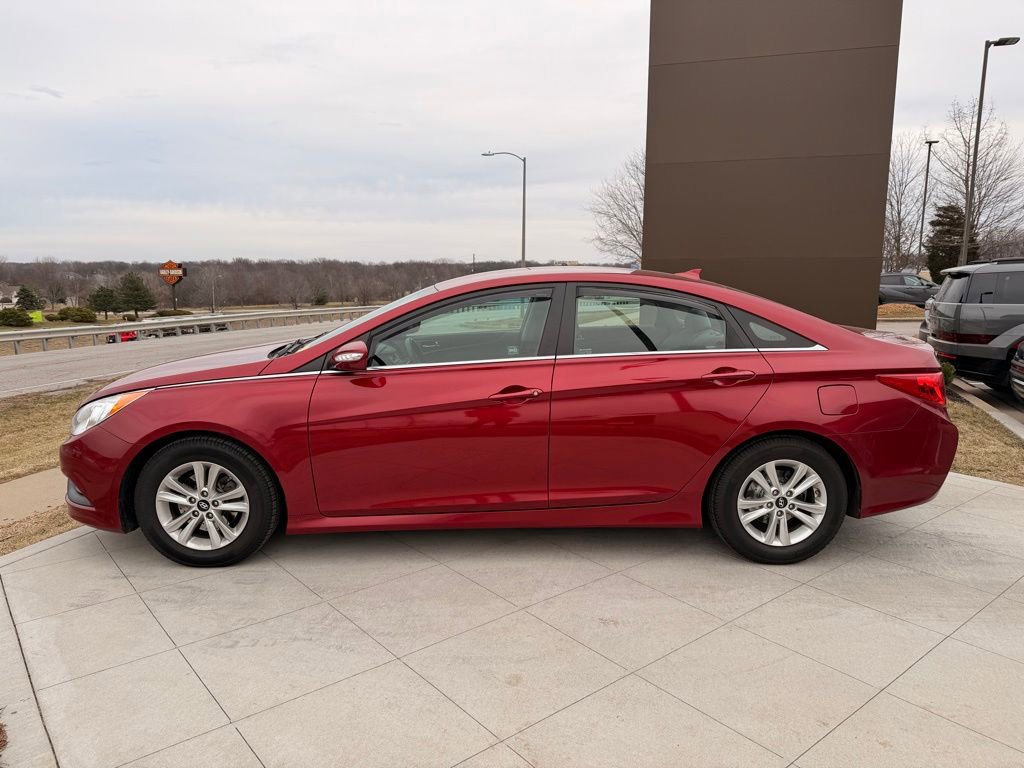 Used 2014 Hyundai Sonata GLS w/ Popular Equipment Group 2 image 2